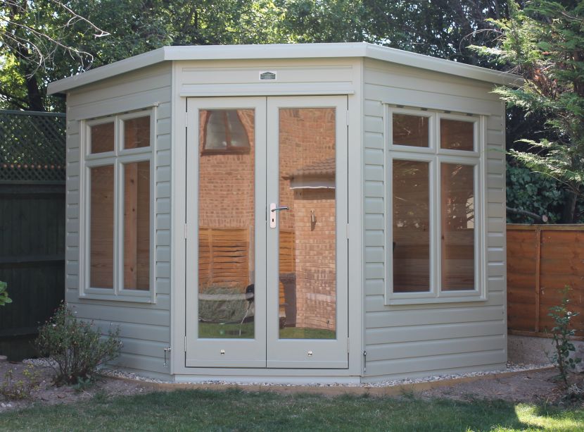 8ft x 8ft (2.4m x 2.4m). Contemporary in paint finish