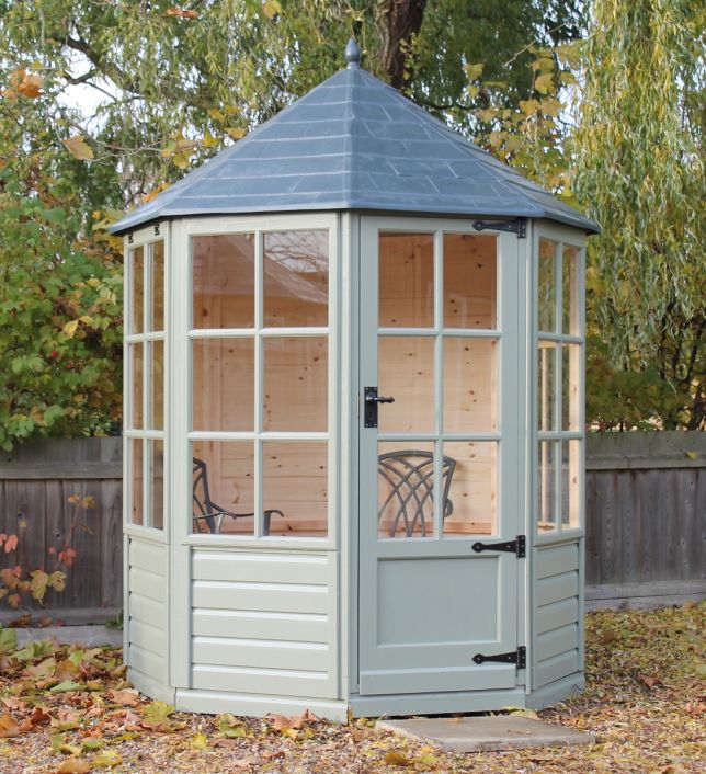 6ft x 6ft (1.8m x 1.8m). Standard Georgian design & green paint finish